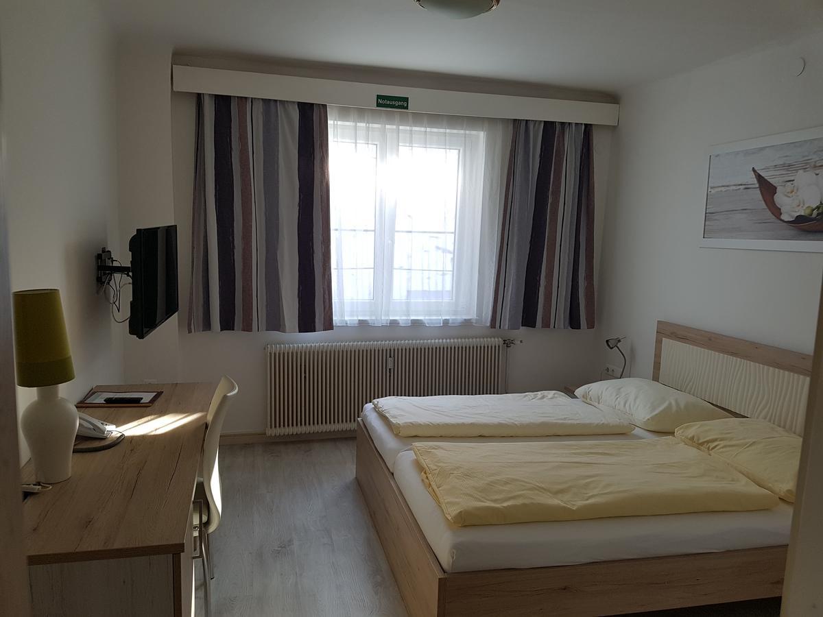 Hotel Lenau Stockerau Extérieur photo